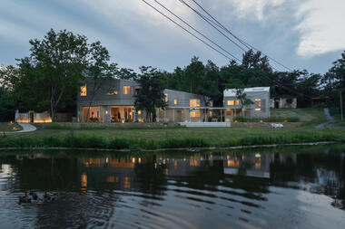 Mulan Warm Village Persimmon House / UAO Design