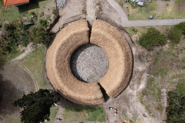 Artesanía hecha arquitectura: el proyecto Chaki Wasi de La Cabina de la Curiosidad 