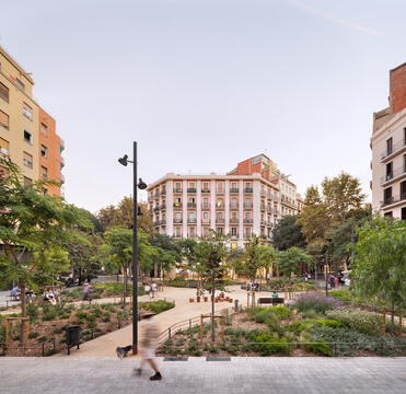Towards the Renaturalization of Urban Spaces: How 08014 arquitectura's Projects are Reclaiming Barcelona's Streets