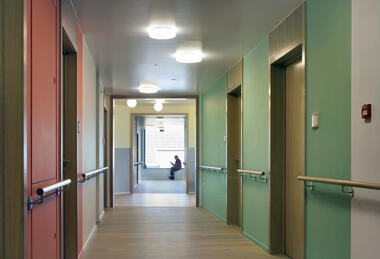 Gallery of Courtyards, Gardens, and Terraces for Seniors: Residences that Integrate Community Life into the Natural Environment  - 26