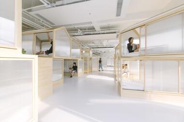 Galería de Arquitectura y salud: ¿cómo el espacio impacta el bienestar emocional?  - 3