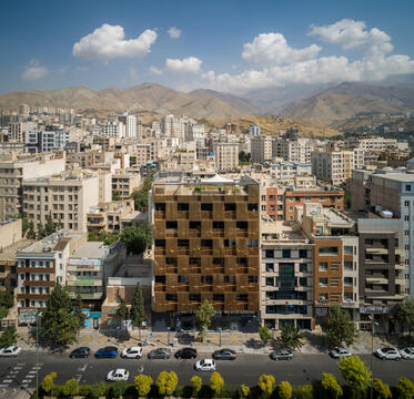 Sarv Office Building / Tamouz Architecture & Construction Group