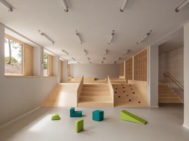 Gallery of Learning Through Play: Architecture for Kids in Educational Spaces and Playgrounds  - 7