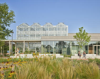 Jack C. Taylor Visitor Center at the Missouri Botanical Garden  / Ayers Saint Gross