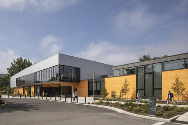 Redmond Senior and Community Center / Johnston Architects