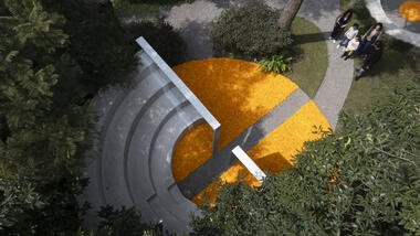 Gallery of Unexpected Reflections / Miguel de la Torre mta+v  - 2