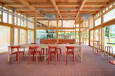 Blue Bottle Coffee Toyosu Park Cafe / Jo Nagasaka + Schemata Architects