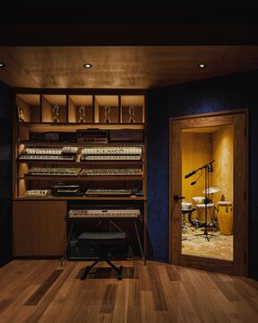 Gallery of Parade Studios / Ivy Studio  - 11