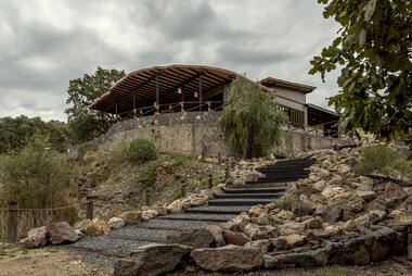 Restaurante El Jilguero / Contierra Bioarquitectyra Regenerativa