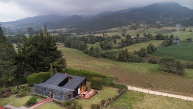 Casa Páramo / PAE + Rubén Gómez Gañán