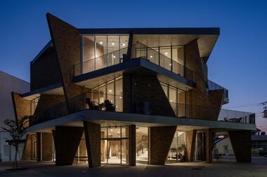 Gallery of Shonan Institute of Technology High School Library / kousou + Fukei Co.  - 17