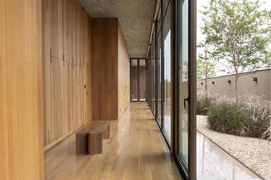 Gallery of W House / Rafael Granero Arquitetura  - 4
