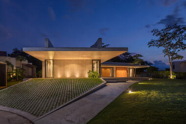 Gallery of The Pages Residence / Sommet  - 15