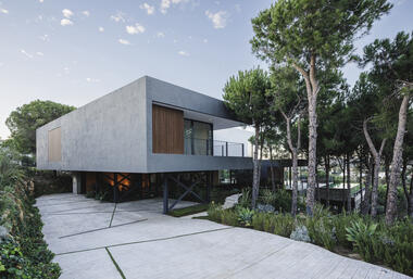 Villa Las Nubes / Flow81