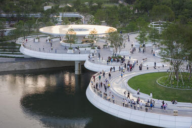 Puente peatonal Chengdu Jiaozi / China Southwest Architectural Design and Research Institute
