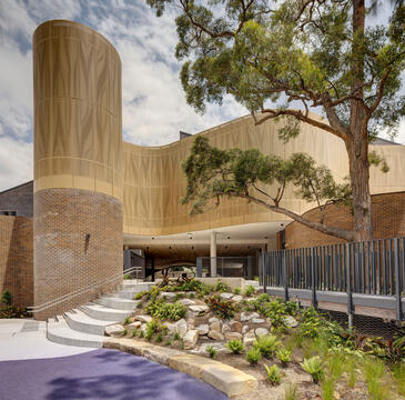 Gallery of Darlington Public School  / fjcstudio  - 2