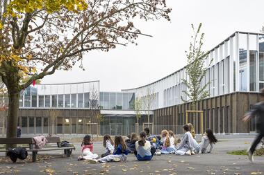 Gallery of Les Violettes School Complex and Recreation Center / HEMAA Architectes   - 7