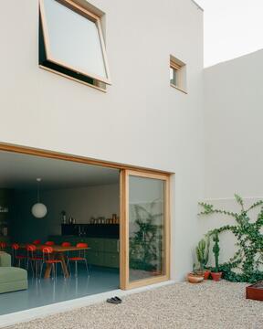 Casa Márvila / Atelier José Andrade Rocha