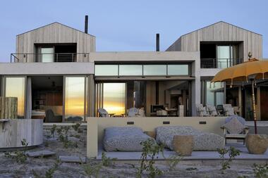 Gallery of House Azure / Neo Architects  - 1
