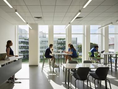 画廊 新中学与 STEAM 设计中心 / Flansburgh Architects  - 16