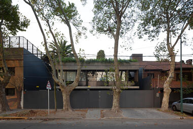 Casa Eduardo Costa  / Sava Arquitectos