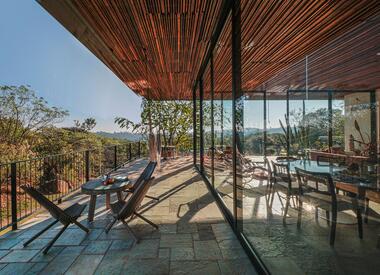 Galería de Casa Sítio Chão de Estrelas / Alfredo Barbosa Arquitetura  - 4
