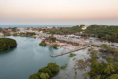 Sabiaguaba Gastronomic Complex / Architectus S/S