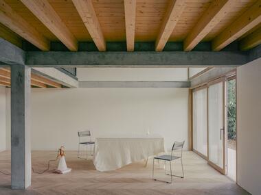 Una casa no rural / AACM - Atelier Architettura Chinello Morandi