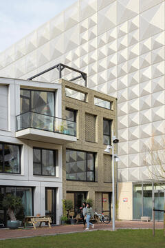 Gallery of Cityplot Buiksloterham / Studioninedots + DELVA Landscape Architecture  - 15