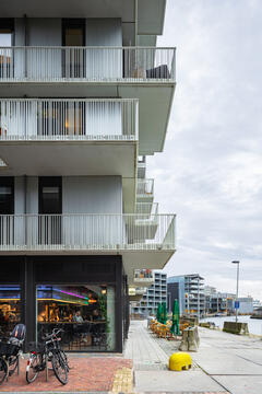 Gallery of Cityplot Buiksloterham / Studioninedots + DELVA Landscape Architecture  - 17