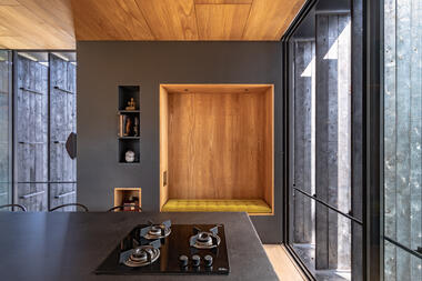 Galería de Casa Black Perch / Vastu Shilpa Consultants  - 11