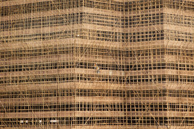 Gallery of From Common Sight to Cultural Symbol: The Rise and Decline of Bamboo Scaffolding in Hong Kong  - 7