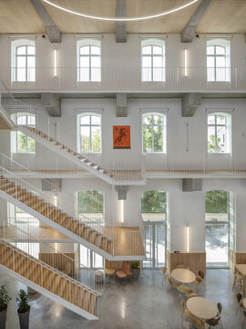 Gallery of HER Rehabilitation of Tobacco Factory into Leather Manufacture / TRACKS  - 5