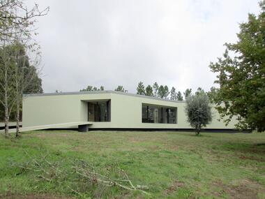 Bioclimatic House / Utopia – Arquitectura e Engenharia 