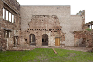 Touching the Past: When Architecture Becomes a Gesture of Continuity