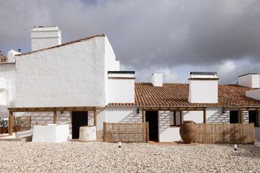 Estremoz 6 Houses / A+Architecture