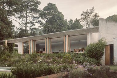 Galeria de Casa Entre Dois Rios / Taller 3000  - 1