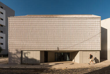 Moradia Estudantil Studentville / andre kong studio