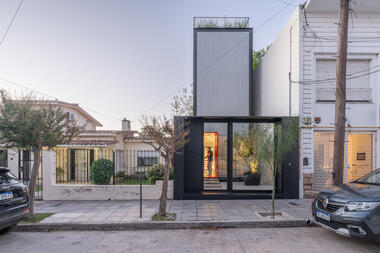 Estudio Fran Viñas Arquitectos / FV Arquitectos
