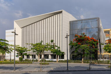 Ain Shams University Campus Main Theater / El-Maghraby Design House + Prof. Dr. Gamal El-Kholy