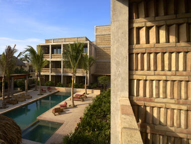 HOTEL HUMANO / Jorge Hernández de la Garza 