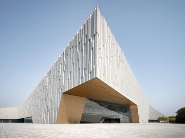 Gallery of Yellow River National Museum Building and Park / gmp Architects  - 3