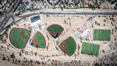 Masterplan & Conjunto Deportivo La Paz / CCA | Bernardo Quinzaños + IP STUDIO / Ivanka V Pichardo 