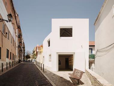 113 Three Mills / José Adrião Arquitetos