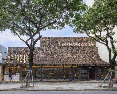 Phe La Da Nang Cafe / 6717 Studio