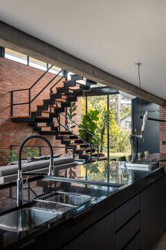 Galeria de Casa Gralhas / OSPA Arquitetura e Urbanismo  - 14