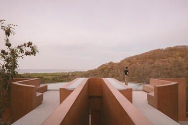 Casa Tobi / Espacio 18 Arquitectura