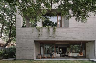 MS House / Studio Saransh