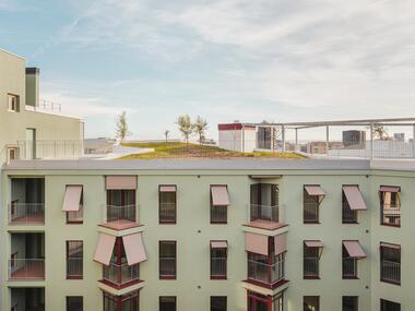 Illa Glòries Social Housing / Cierto Estudio