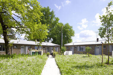 Beutre Housing Estates Rehabilitation / Christophe Hutin architecture